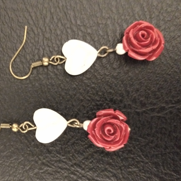 Earrings - Picture 3 of 4